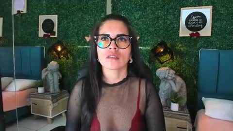 Lina  online show from 29, 10, 2025