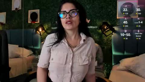 Lina  online show from 24, 11, 2025