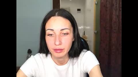 Snapshot of linalivee chatting on 30, 10, 2025 LinaLivee online show from 30, 10, 2025