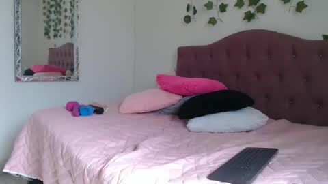 Snapshot of linda_581 chatting on 14, 9, 2025 linda online show from 14, 9, 2025