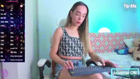 Snapshot of linda_crawford1 chatting on 26, 6, 2026 Linda online show from 26, 6, 2026