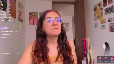 Giggles  online show from 27, 5, 2026