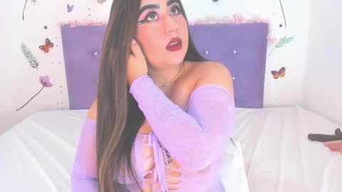 Snapshot of linda_jay_ chatting on 15, 10, 2025 Linda  online show from 15, 10, 2025