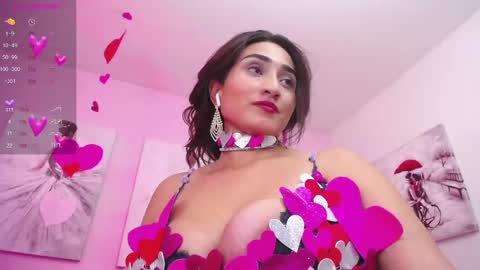 Maria Paula online show from 14, 2, 2025