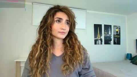 Maria Paula online show from 30, 5, 2026