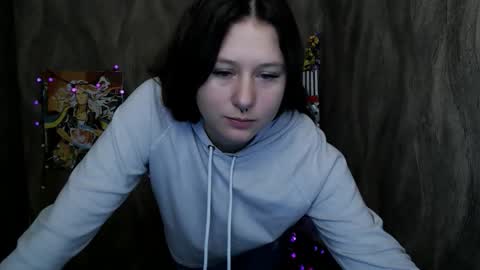 Snapshot of linda_s_ chatting on 5, 11, 2025 Linda online show from 5, 11, 2025