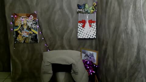 Snapshot of linda_s_ chatting on 14, 11, 2025 Linda online show from 14, 11, 2025