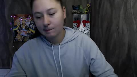 Snapshot of linda_s_ chatting on 19, 11, 2025 Linda online show from 19, 11, 2025