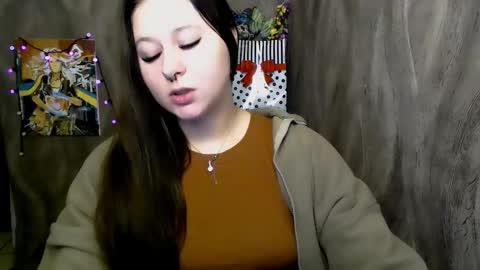 Snapshot of linda_s_ chatting on 5, 12, 2025 Linda online show from 5, 12, 2025