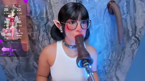 linda_sofi__ online show from 8, 4, 2026