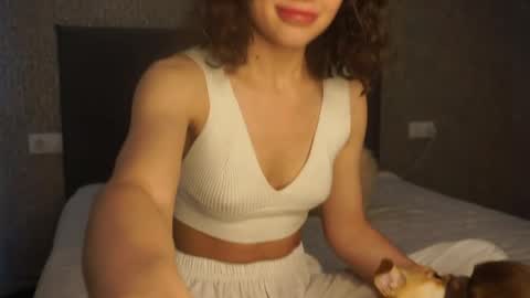 Snapshot of lindaaii chatting on 8, 6, 2026 Linda online show from 8, 6, 2026