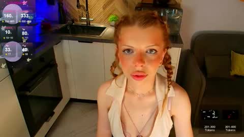 Snapshot of lindacrystalofc chatting on 3, 6, 2026 happy new year online show from 3, 6, 2026
