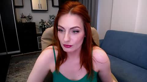 Snapshot of lindaliony chatting on 2, 4, 2026 Linda Liony online show from 2, 4, 2026