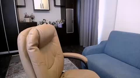 Snapshot of lindaliony chatting on 24, 6, 2026 Linda Liony online show from 24, 6, 2026
