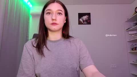 Snapshot of lindamlem chatting on 3, 12, 2025 Call me Linda online show from 3, 12, 2025