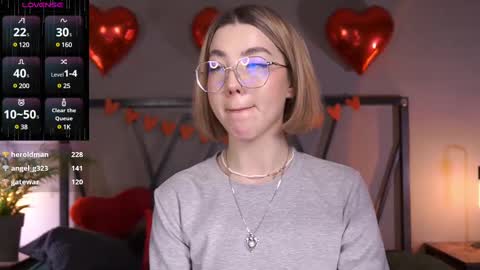 Snapshot of lindathacker chatting on 17, 2, 2025 your Linda is back online show from 17, 2, 2025