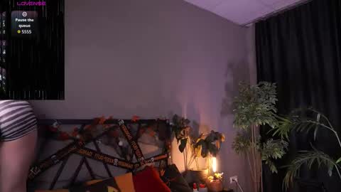 Snapshot of lindathacker chatting on 21, 10, 2025 your Linda is back online show from 21, 10, 2025