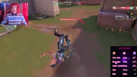 Snapshot of linddamortt chatting on 20, 12, 2025 CatalinaANIDEA online show from 20, 12, 2025