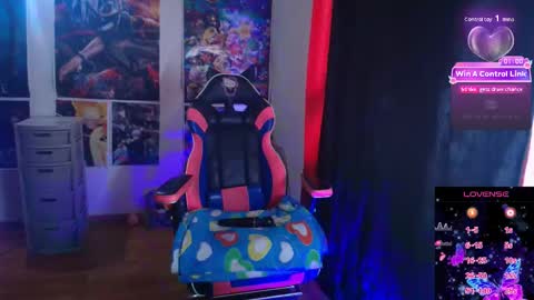 Snapshot of linddamortt chatting on 6, 2, 2026 CatalinaANIDEA online show from 6, 2, 2026