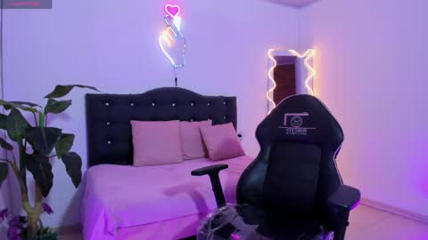 Linda  online show from 9, 4, 2026