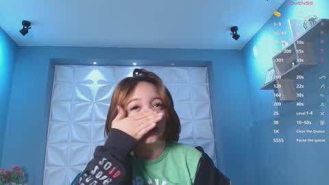 Snapshot of lindseybonnet chatting on 2, 10, 2025 Lindsey online show from 2, 10, 2025