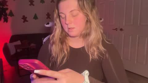 Snapshot of lindseyluxe chatting on 13, 11, 2025 Lindseyluxe online show from 13, 11, 2025