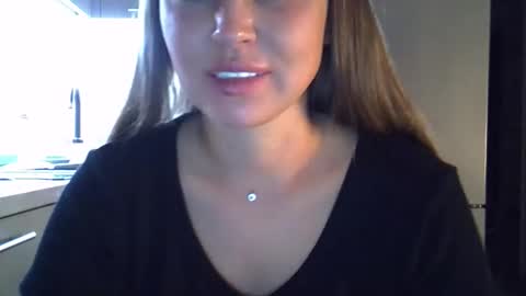 Snapshot of lindsisecret chatting on 13, 9, 2025 Anna online show from 13, 9, 2025