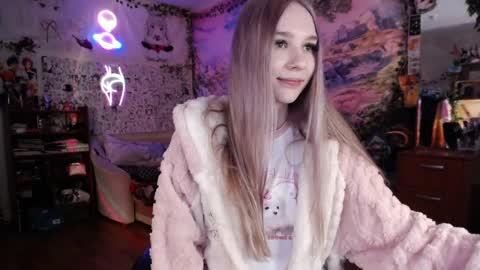 Snapshot of linlin_cuteeee chatting on 15, 12, 2024 Lin online show from 15, 12, 2024