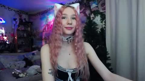 Snapshot of linlin_cuteeee chatting on 14, 12, 2025 Lin online show from 14, 12, 2025