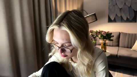Emma online show from 23, 4, 2026