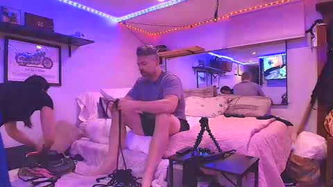 linuxgirlsudosu online show from 6, 10, 2025