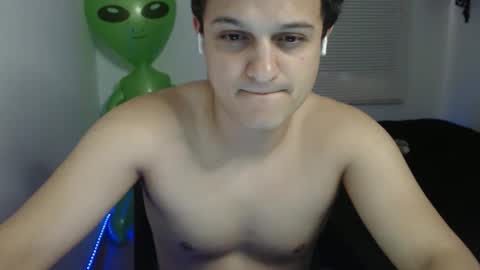 Snapshot of lioncluess chatting on 13, 4, 2026 Lion Cluess online show from 13, 4, 2026