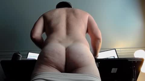 Daddy Lion online show from 2, 3, 2025