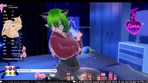 Snapshot of liorasublime chatting on 10, 9, 2025 im Liora uwu online show from 10, 9, 2025