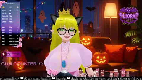 Snapshot of liorasublime chatting on 29, 10, 2025 im Liora uwu online show from 29, 10, 2025