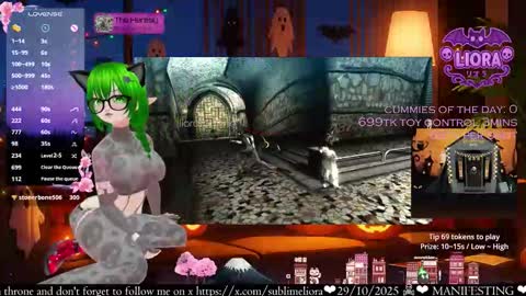 Snapshot of liorasublime chatting on 30, 10, 2025 im Liora uwu online show from 30, 10, 2025