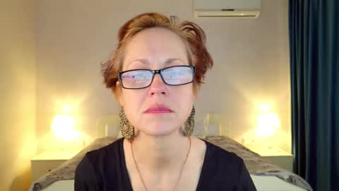 Liora Weiss online show from 13, 3, 2026