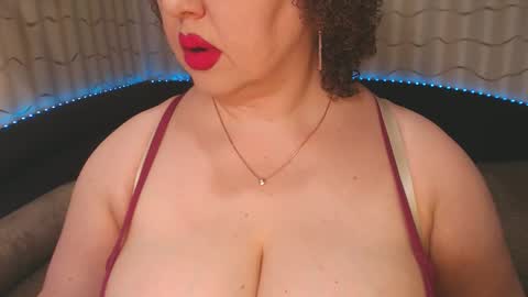 Snapshot of lipsaddiction chatting on 12, 1, 2025 LIpsAddiction online show from 12, 1, 2025