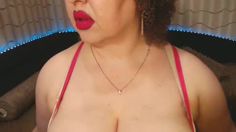 Snapshot of lipsaddiction chatting on 11, 11, 2025 LIpsAddiction online show from 11, 11, 2025