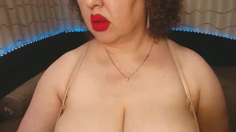 Snapshot of lipsaddiction chatting on 19, 11, 2025 LIpsAddiction online show from 19, 11, 2025