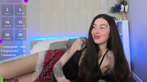 Lira revery online show from 17, 4, 2026