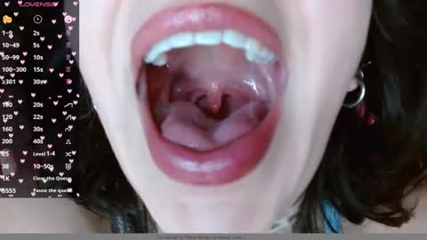 Snapshot of lisa_avila_ chatting on 8, 1, 2025 Lisa online show from 8, 1, 2025