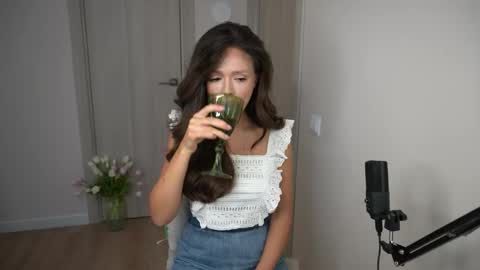 Snapshot of lisa_graham chatting on 16, 10, 2025 lisa_graham online show from 16, 10, 2025