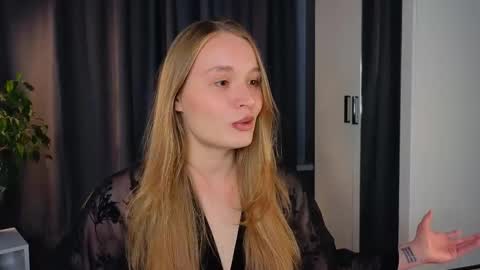 Elisabeth or Lisa online show from 17, 9, 2025