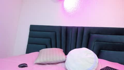 lisa white  online show from 16, 1, 2025