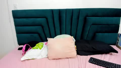 lisa white  online show from 4, 3, 2025