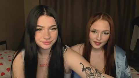 Snapshot of lisaanddenis chatting on 6, 10, 2025 Lisa and Den online show from 6, 10, 2025