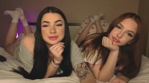 Snapshot of lisaanddenis chatting on 18, 10, 2025 Lisa and Den online show from 18, 10, 2025