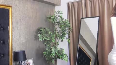 Snapshot of lisacroft chatting on 20, 2, 2025 lisacroft online show from 20, 2, 2025