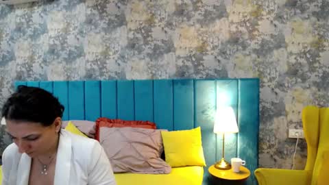 Snapshot of lisacroft chatting on 3, 10, 2025 lisacroft online show from 3, 10, 2025